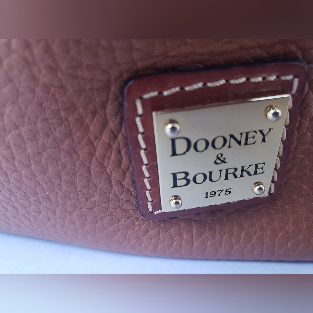 Y2K EUC Dooney & Bourke Leather All Weather Handbag Tote Crossbody!!!! - Picture 3 of 16
